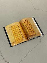 Load image into Gallery viewer, FÜR OMA ROSA - EIN KOCHBUCH / ART OF OIL