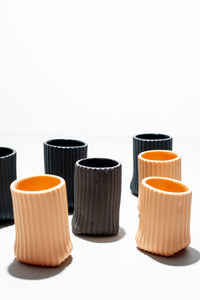 ANTHRACITE CUPS SMALL/ MANUEL KUGLER